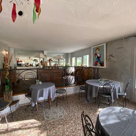 La Roseliere 3* سان كانتان فالافييه