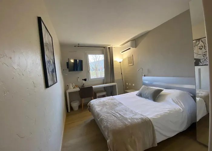Hotel La Roseliere Saint-Quentin-Fallavier